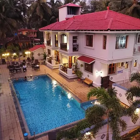 Coastal Suites Apart Hotel ---- 8 Minutes Walk To Beach